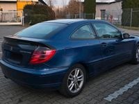 Gebraucht Mercedes C200 163 PS (119 kW) 2002 Blau Coupé