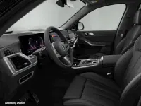 Gebraucht BMW X7 M Sport 352 PS (258 kW) 2025 Saphirschwarz metallic SUV