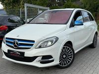 Gebraucht Mercedes B250e 131 kW (179 PS) 2015 Weiß Van / Kleinbus