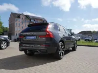 Gebraucht Volvo XC60 Plus 197 PS (144 kW) 2024 Grau SUV