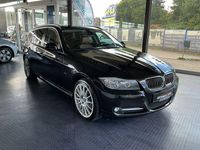 Gebraucht BMW 318 Comfort Edition 143 PS (105 kW) 2011 Schwarz Kombi