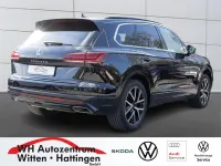 Gebraucht VW Touareg R-line 340 PS (250 kW) 2022 Deep black perleffekt SUV