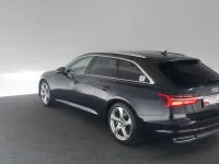 Gebraucht Audi A6 Ambiente 299 PS (219 kW) 2022 Firmamentblau metallic Kombi