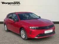 Używany Opel Astra Enjoy 110 KM (80 kW) 2023 Czerwony Sedan/Limuzyna