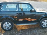 Usata Lada Urban 83 CV (61 kW) 2019 Verde SUV