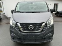 Gebraucht Nissan NV300 Premium Edition 125 PS (91 kW) 2017 Grau Van