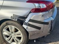 Gebraucht Peugeot 308 Active 125 PS (91 kW) 2014 Lack grau artense/metallicl Kleinwagen