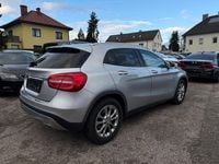 Gebraucht Mercedes GLA200 Style 136 PS (100 kW) 2015 Silber SUV