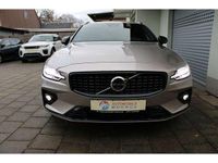 Gebraucht Volvo V60 Plus 197 PS (144 kW) 2025 Brightdusk (metallic) Kombi