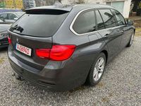 Gebraucht BMW 318 Sport Line 150 PS (110 kW) 2019 Grau Kombi