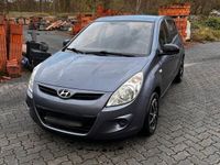 gebraucht Hyundai i20 BJ 2010 54KW 2 Hand