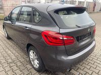 Gebraucht BMW 218 136 PS (100 kW) 2016 Mineralgrau metallic Van / Kleinbus