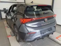 Gebraucht Cupra Born 150 kW (204 PS) 2024 Quasargrau (metallic) Kleinwagen
