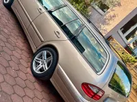 Gebraucht Mercedes E430 Elegance 279 PS (205 kW) 2001 Gold Kombi