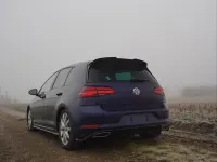 Second-hand VW Golf VII R-line 125 CP (91 kW) 2017 Albastru Berlinǎ