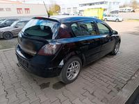 Gebraucht Opel Astra 125 PS (91 kW) 2005 Schwarz Kleinwagen