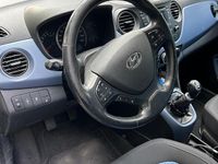 Gebraucht Hyundai i10 87 PS (63 kW) 2014 Blau Kleinwagen