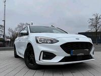 Gebraucht Ford Focus ST-Line 125 PS (91 kW) 2019 Weiß Kombi