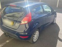 Gebraucht Ford Fiesta Trend 75 PS (55 kW) 2017 Blau Kleinwagen
