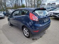 Używany Ford Fiesta SYNC Edition 65 KM (47 kW) 2015 Niebieski Sedan/Limuzyna