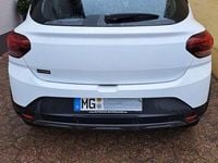 Gebraucht Dacia Sandero Expression 91 PS (66 kW) 2024 Weiß Limousine