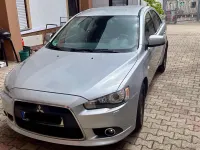 Gebraucht Mitsubishi Lancer 117 PS (86 kW) 2011 Silber Limousine