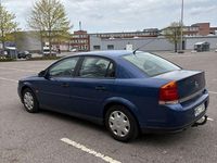 Second-hand Opel Vectra 122 CP (89 kW) 2002 Albastru Berlinǎ