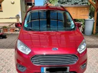 Gebraucht Ford Tourneo Courier Titanium 101 PS (74 kW) 2019 Rot Van / Kleinbus