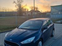 Gebraucht Ford Focus ST-Line 120 PS (88 kW) 2017 Blau Limousine