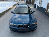 Gebraucht BMW 318 143 PS (105 kW) 2002 Blau Kombi