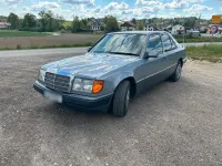 Gebraucht Mercedes 200 135 PS (99 kW) 1992 Grau Limousine