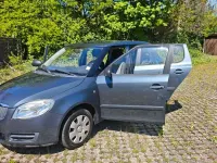 Gebraucht Skoda Fabia 60 PS (44 kW) 2010 Grau Kleinwagen