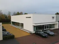 Neu Aston Martin DB12 699 PS (514 kW) 2026 Schwarz Coupé