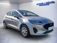 Gebraucht Ford Fiesta Cool & Connect 101 PS (74 kW) 2023 Moondust silver (metallic) Kleinwagen