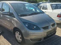 Gebraucht Mitsubishi Colt Inform 95 PS (69 kW) 2009 Grau Kleinwagen