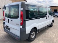 gebraucht Renault Trafic Combi L1H1 2,7t verglast 9 Sitze