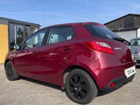 Gebraucht Mazda 2 Active 84 PS (61 kW) 2012 Rot Kleinwagen