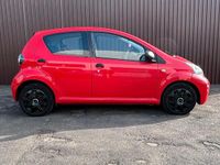 Gebraucht Toyota Aygo 68 PS (50 kW) 2009 Rot Kleinwagen