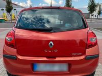 Gebraucht Renault Clio III 75 PS (55 kW) 2006 Rot Kleinwagen