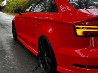 Gebraucht Audi RS3 Ambiente 400 PS (294 kW) 2017 Rot Limousine