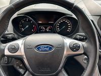 Usado Ford Kuga SYNC Edition 150 HP (110 kW) 2016 Preto SUV