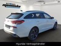 Neu Hyundai i30 150 PS (110 kW) 2026 Weiß Limousine