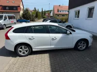 Używany Volvo V60 136 KM (100 kW) 2017 Biały Kombi