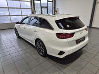 Gebraucht Kia Ceed Platinum 160 PS (117 kW) 2023 Weiß Kleinwagen