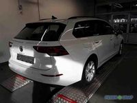 Gebraucht VW Golf VIII Life 150 PS (110 kW) 2023 Pure white Kombi