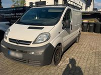 Gebraucht Opel Vivaro 101 PS (74 kW) 2004 Weiß Van / Kleinbus