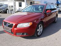 Gebraucht Volvo V70 Pro 215 PS (158 kW) 2012 Flamenco red Kombi