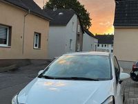 Gebraucht Opel Corsa Edition 90 PS (66 kW) 2015 Weiß Kleinwagen