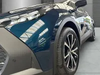 Neu Toyota C-HR 223 PS (164 kW) 2025 Blau SUV