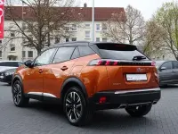 Gebraucht Peugeot 2008 GT 131 PS (96 kW) 2021 Orange SUV